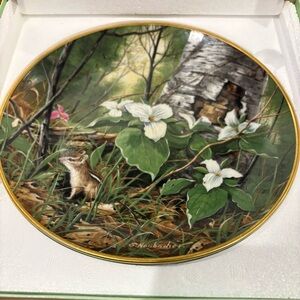 Woodland Scene Decorative Plate with Chipmunk